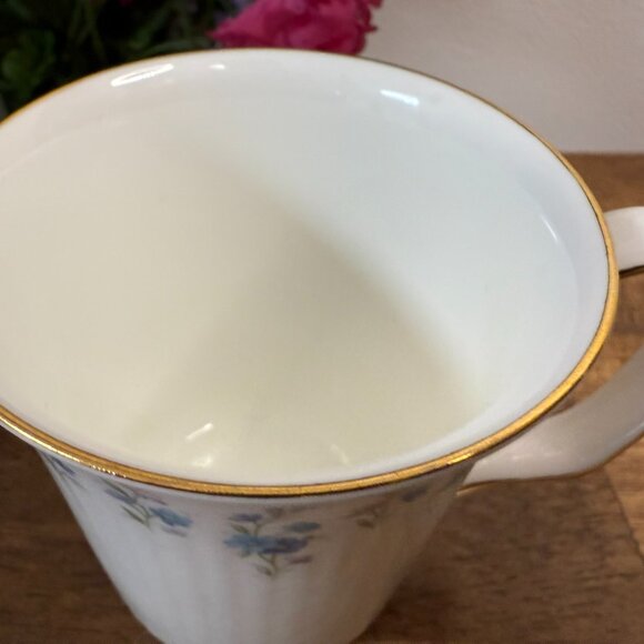 Royal Albert Memory Lane Mug Blue Forget Me Not Bone China England Vintage Flora - Picture 7 of 9
